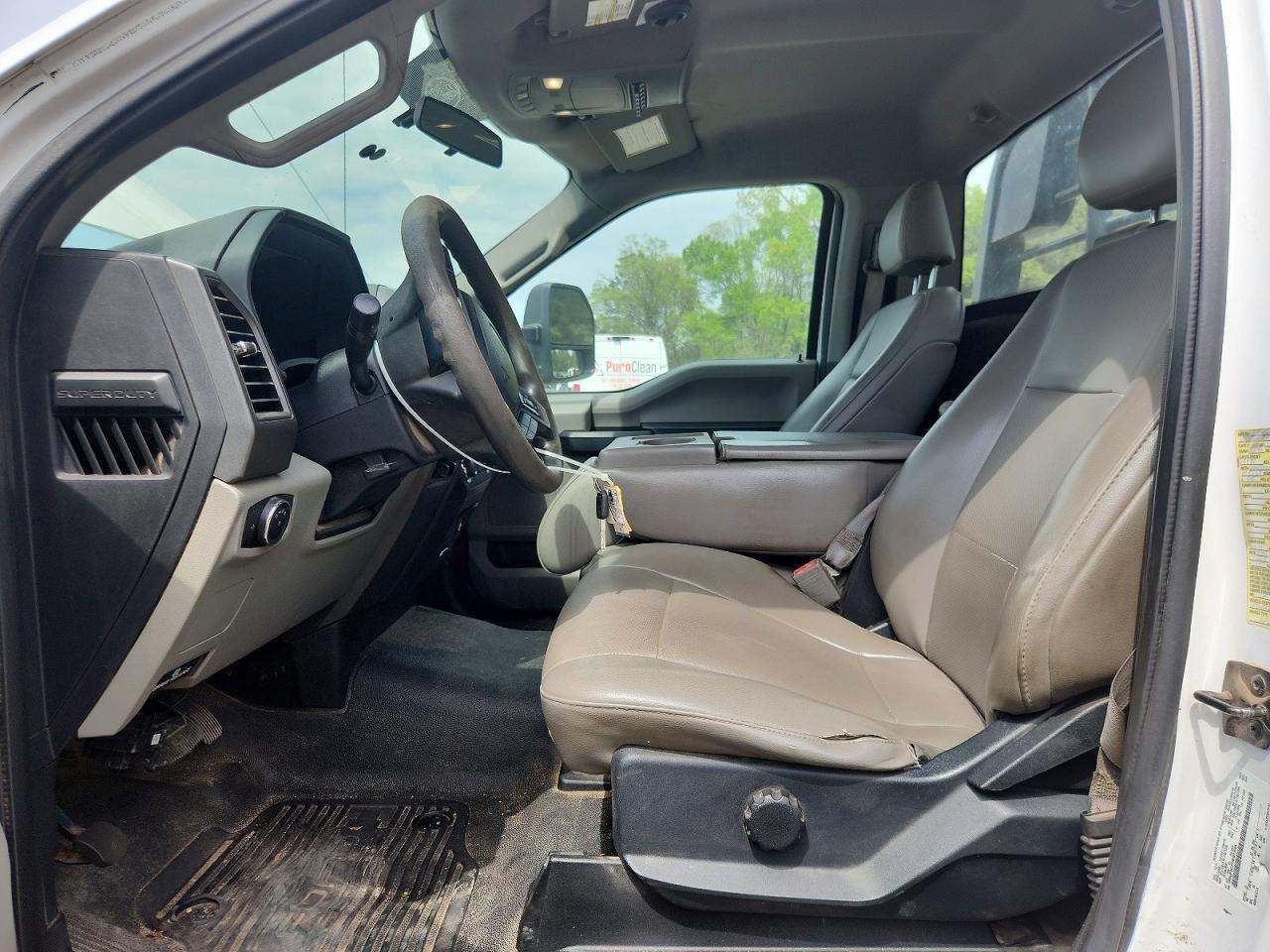 2018 Ford F550 Super Duty Flatbed Truck