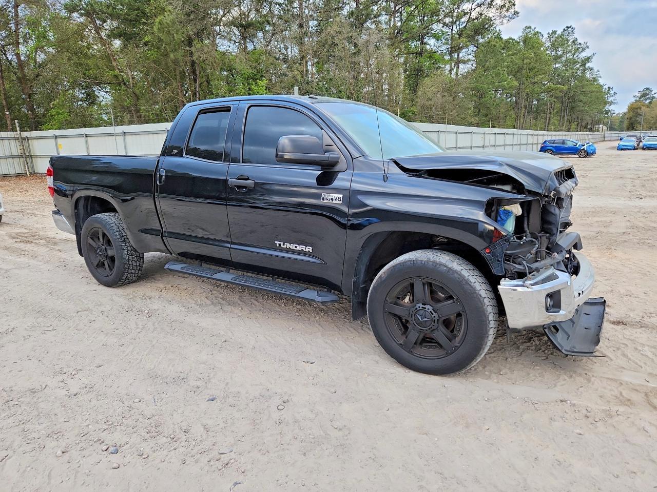 2017 Toyota Tundra SR5