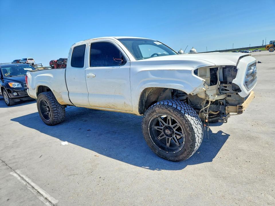 2017 Toyota Tacoma SR