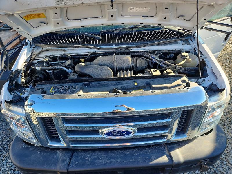2016 Ford Econoline E350 Super Duty Cutaway Van