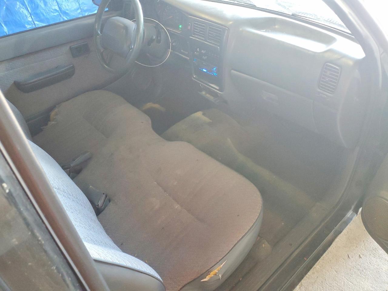 1996 Toyota Tacoma Base