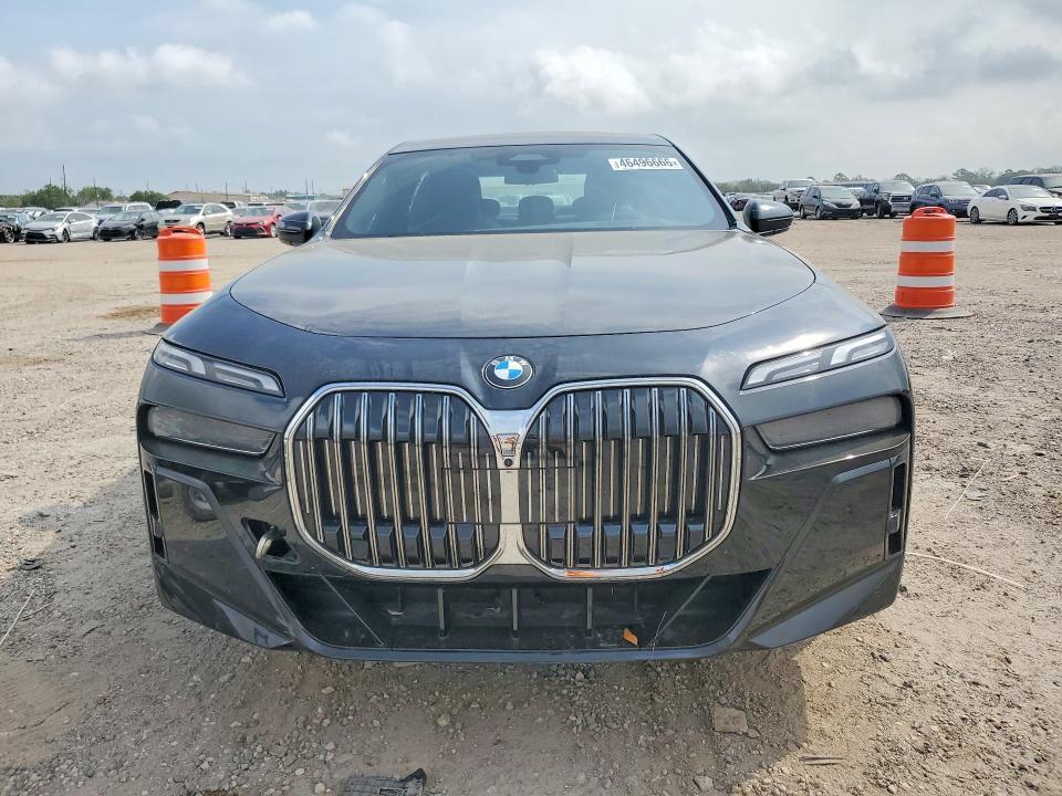 2023 BMW 740 i