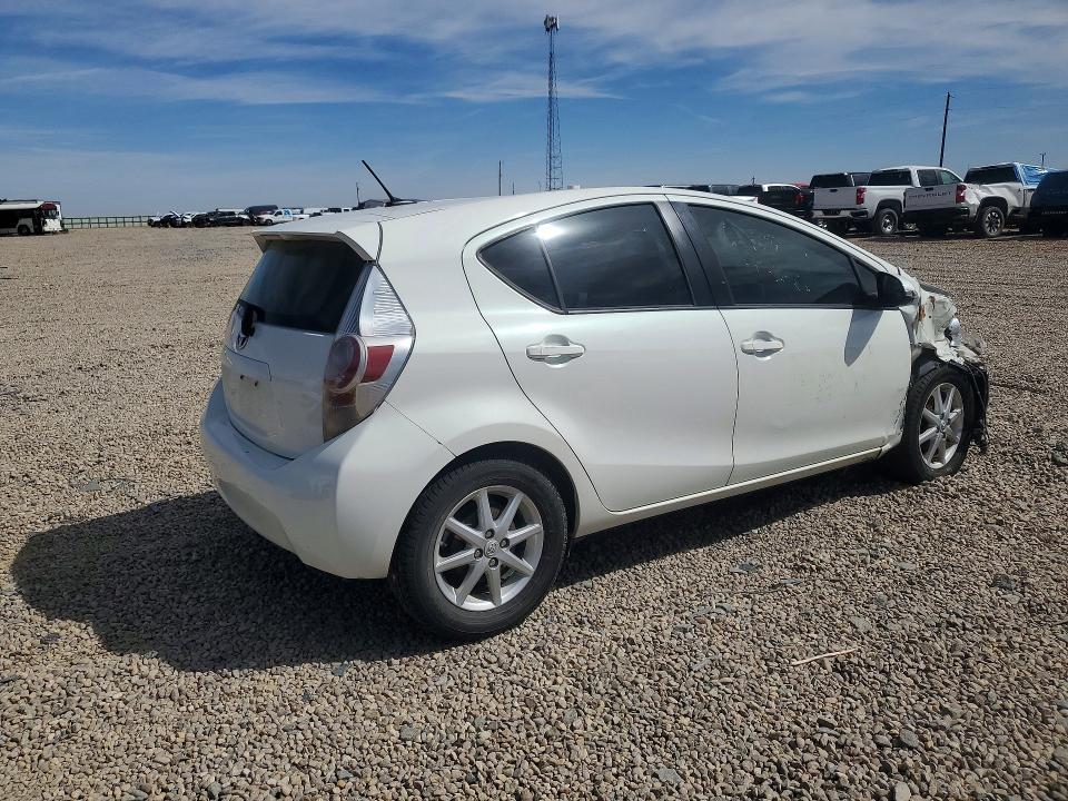 2014 Toyota Prius c Three