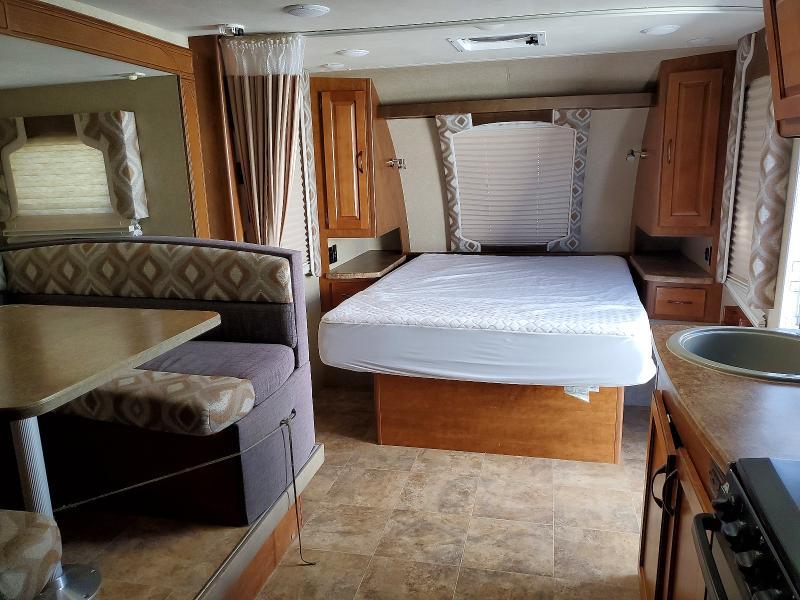 2016 Unknown 2016 Lance Camper