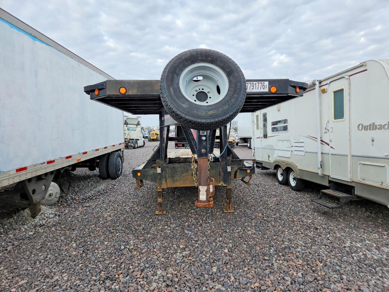 2021 PJ LD302 Equipment Trailer