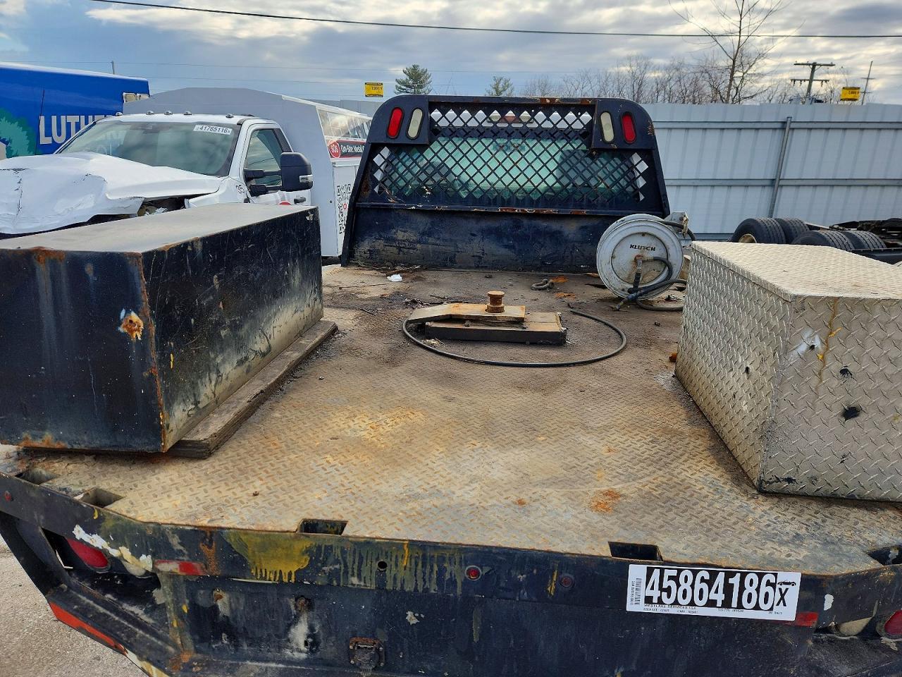 2013 Ford F450 Super Duty Flatbed Truck