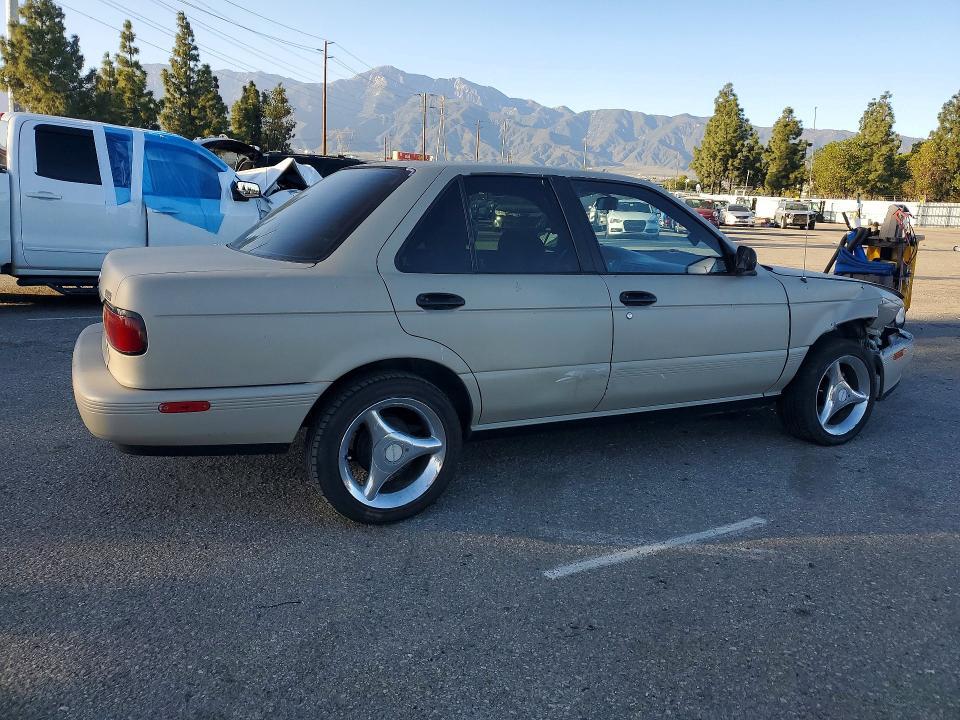 1994 Nissan Sentra e