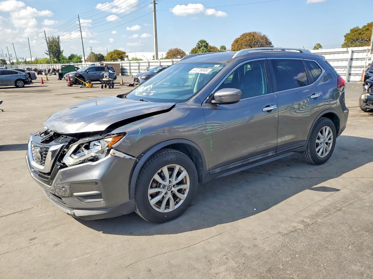 2018 Nissan Rogue sv