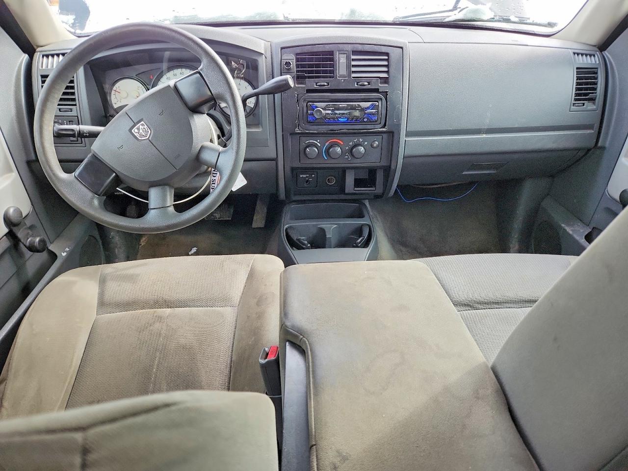 2006 Dodge Dakota st