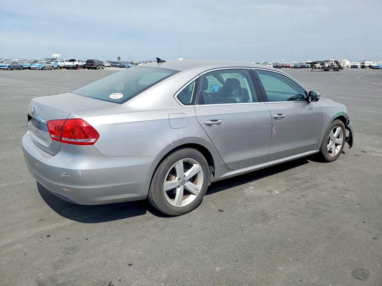 2013 Volkswagen Passat se