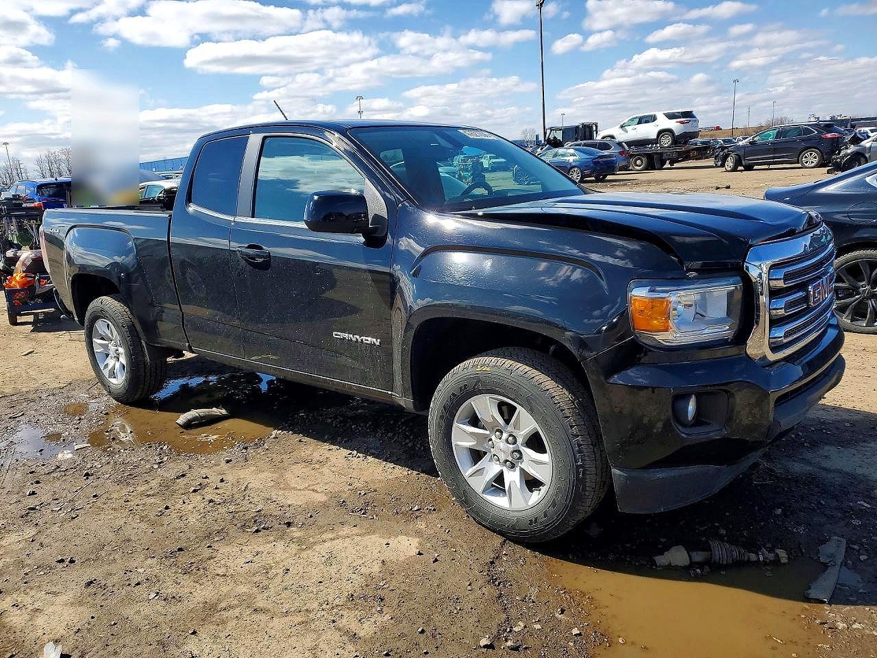 2018 GMC Canyon SLE