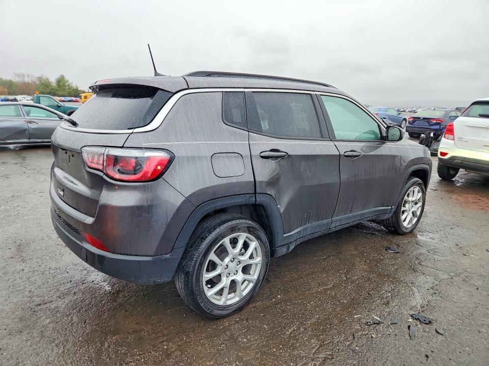 2023 Jeep Compass Latitude lux