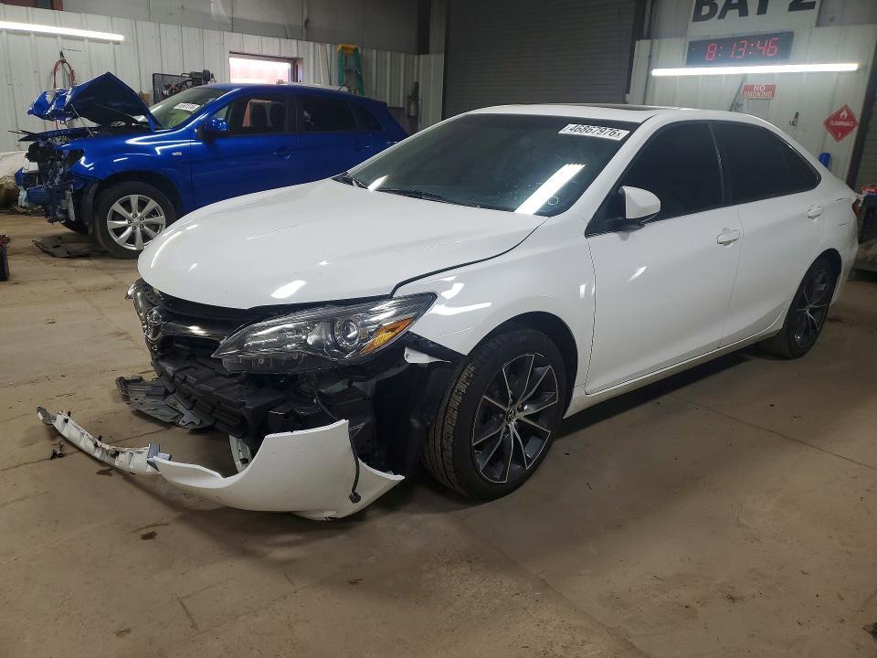 2015 Toyota Camry xse