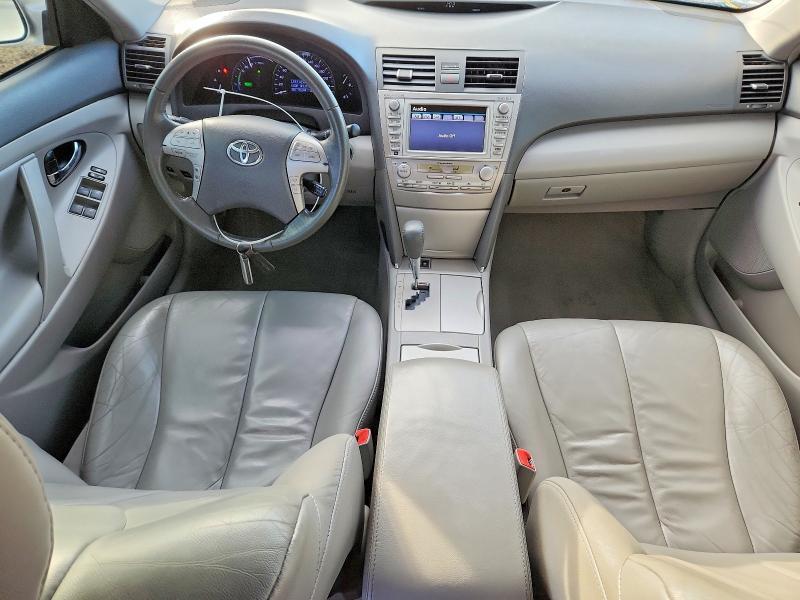 2010 Toyota Camry Hybrid 4DR