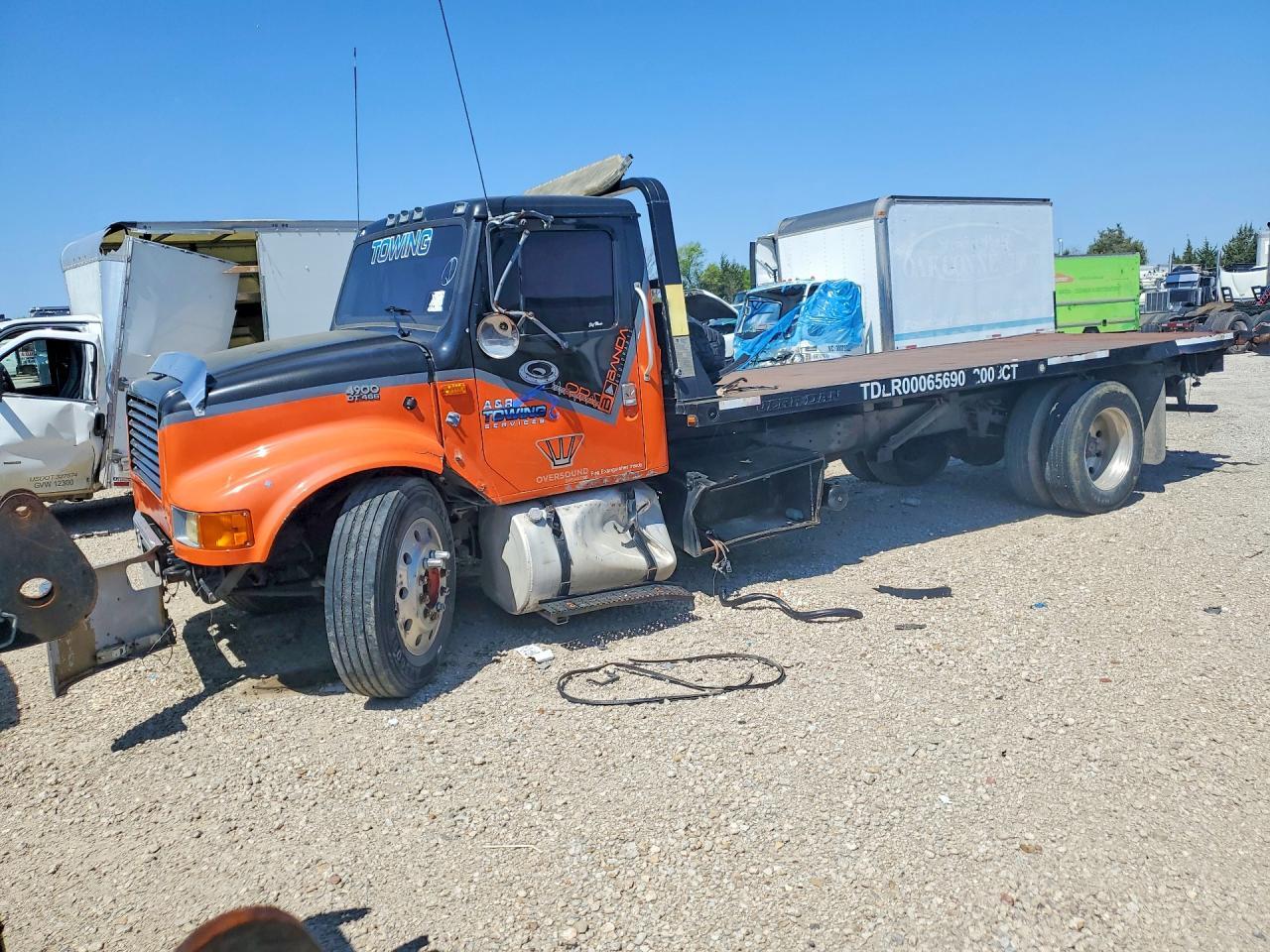 1997 International 4000 4700-Flat BED Truck