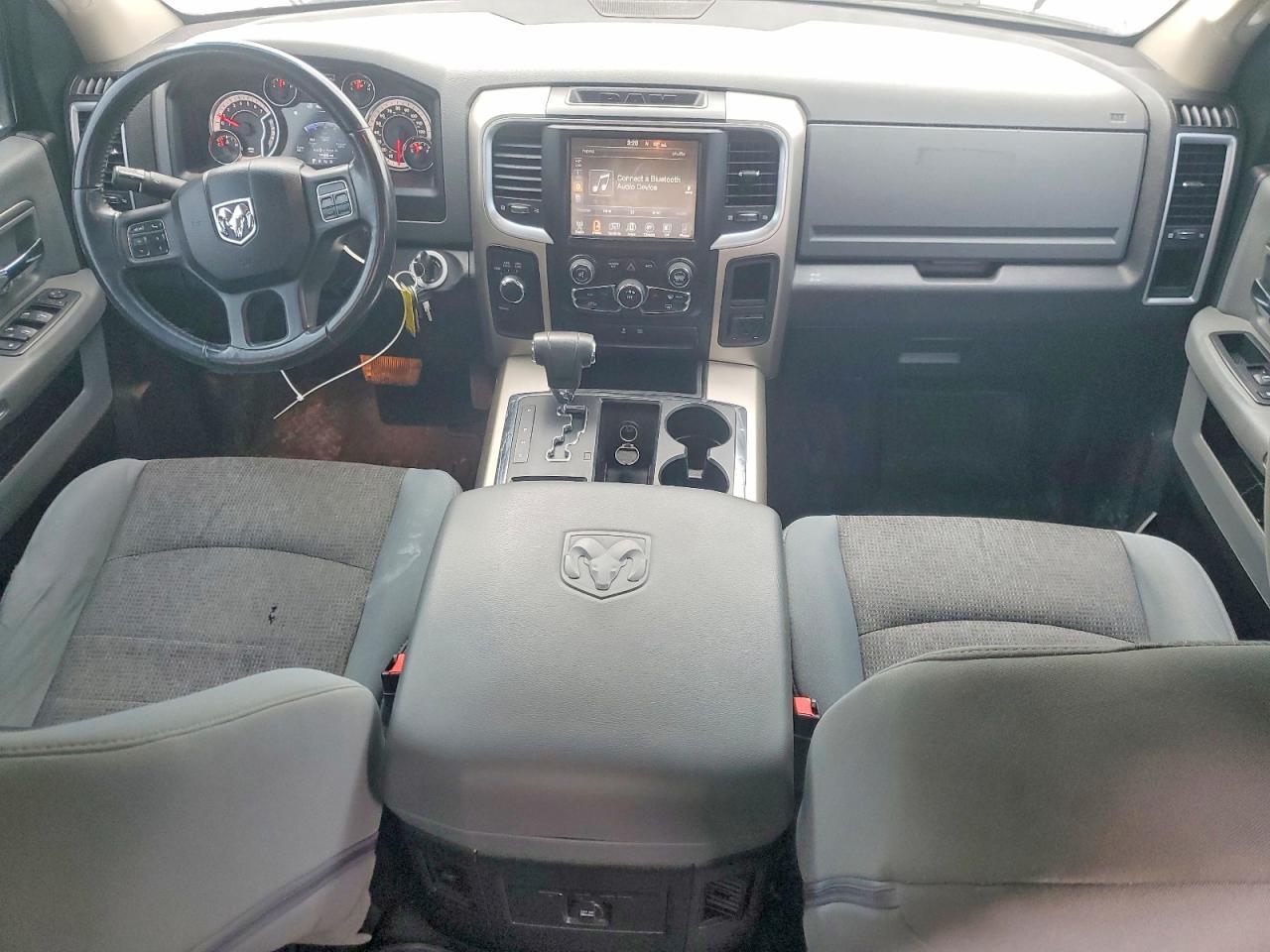 2013 Dodge RAM 1500 SLT