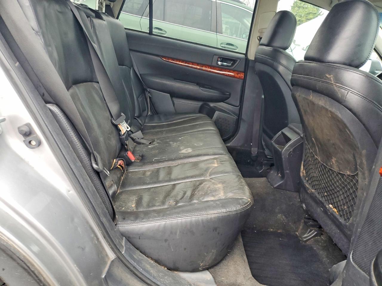 2011 Subaru Outback 3.6r Limited