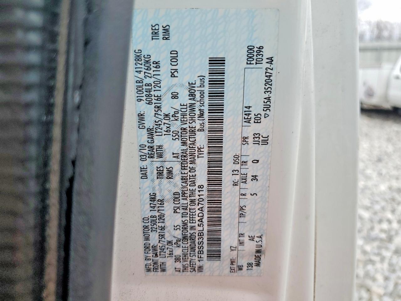 2010 Ford Econoline E350 Super Duty Wagon