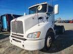 2015 Kenworth T440 Semi Truck