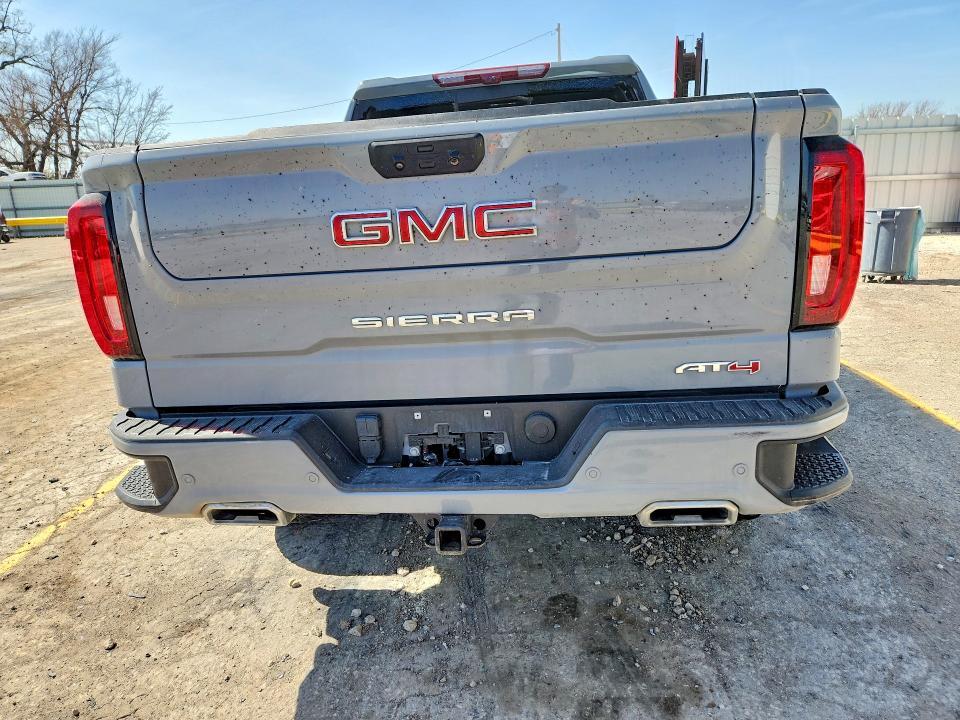 2024 GMC Sierra K1500 AT4