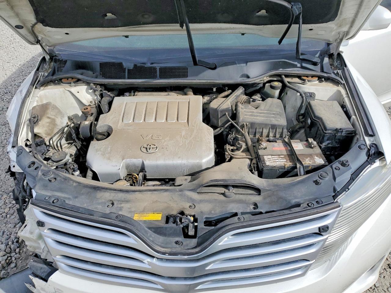 2010 Toyota Venza awd V6