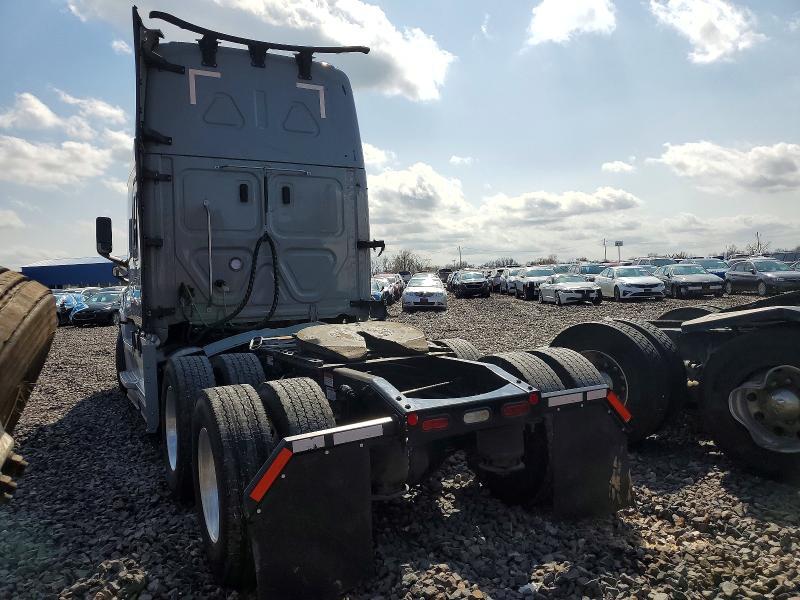 2026 Freigliner 2026 Freightliner Cascadia 1