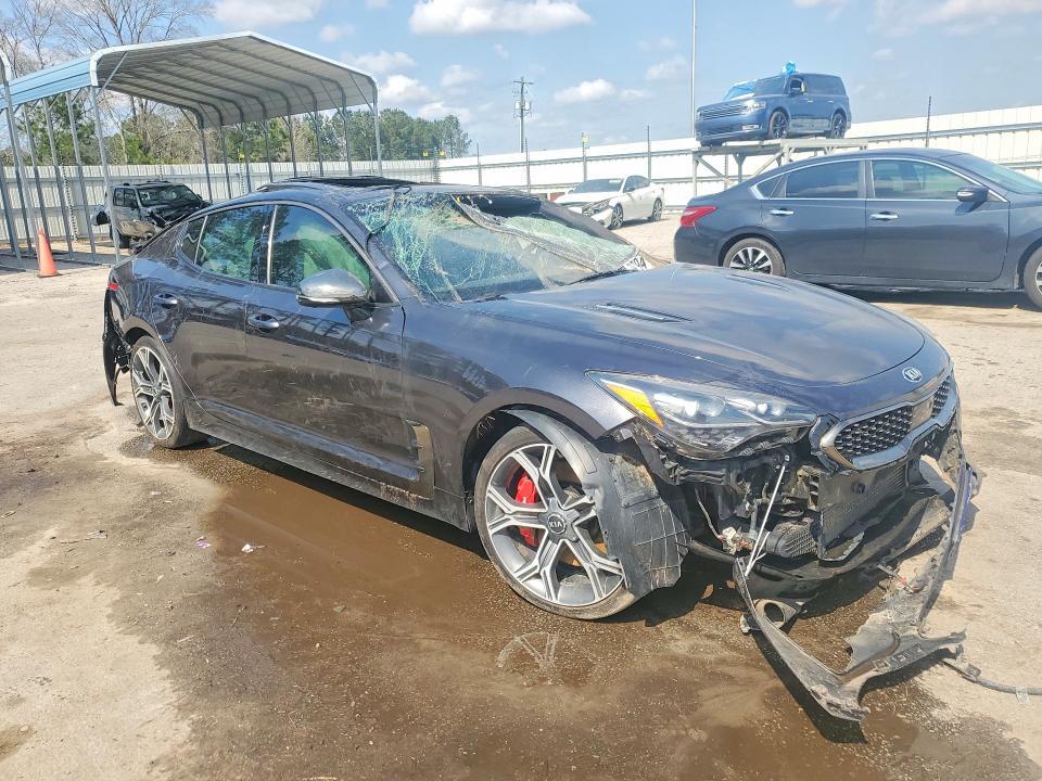 2020 KIA Stinger GT2