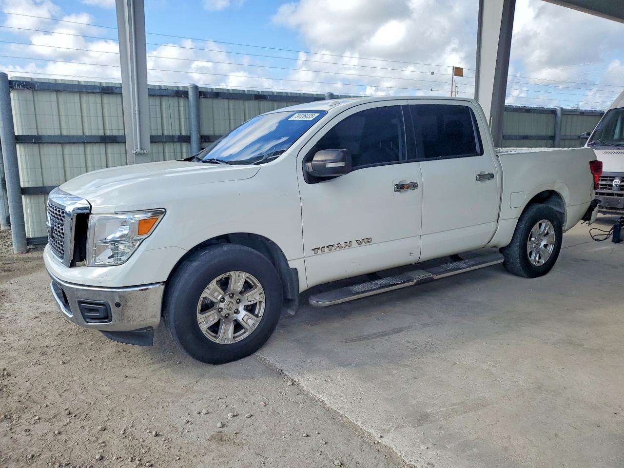 2018 Nissan Titan SV