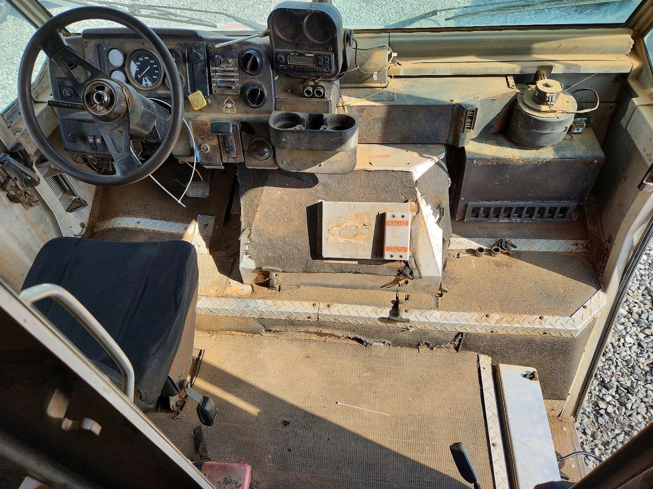 1998 Freightliner MT45G Chassis Delivery Truck