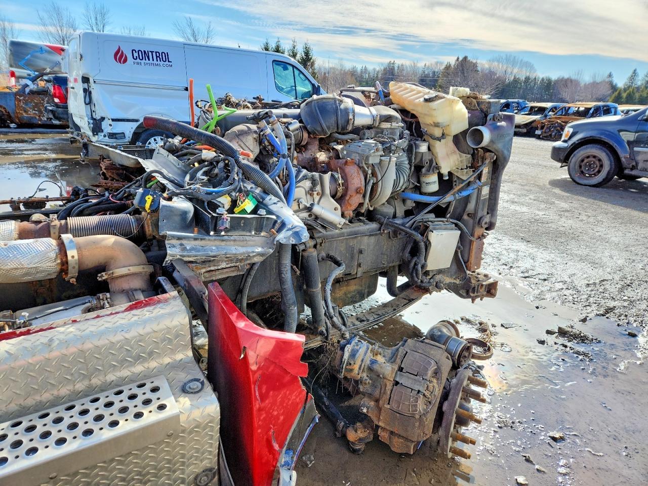 2013 Kenworth Construction T680