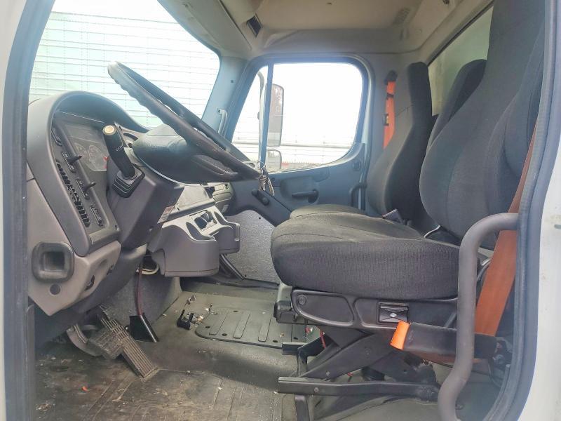 2018 Freightliner Business Class M2 Refrigerated box Truck