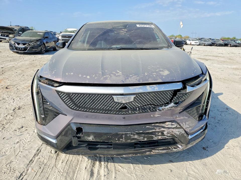 2025 Cadillac Optiq Luxury