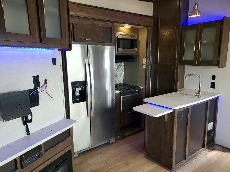 2018 Keystone Volante Camper