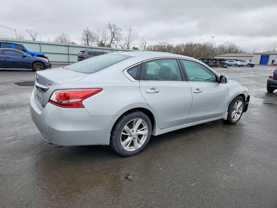 2013 Niss Altima 2.5 sv