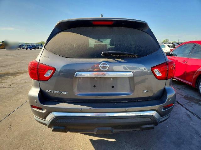 2019 Nissan Pathfinder sl