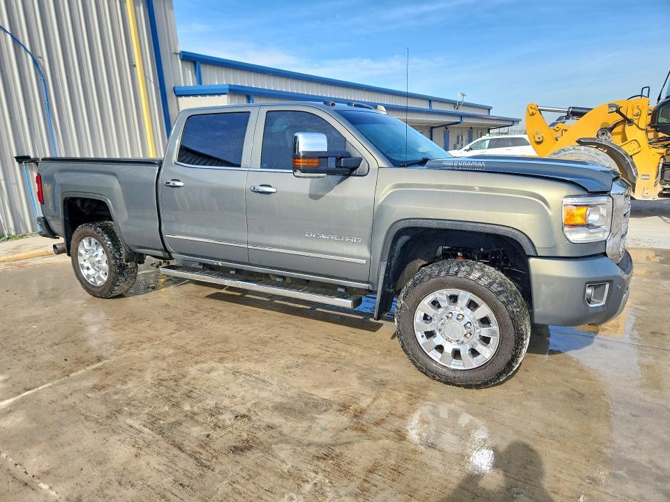 2018 GMC Sierra K2500 Denali