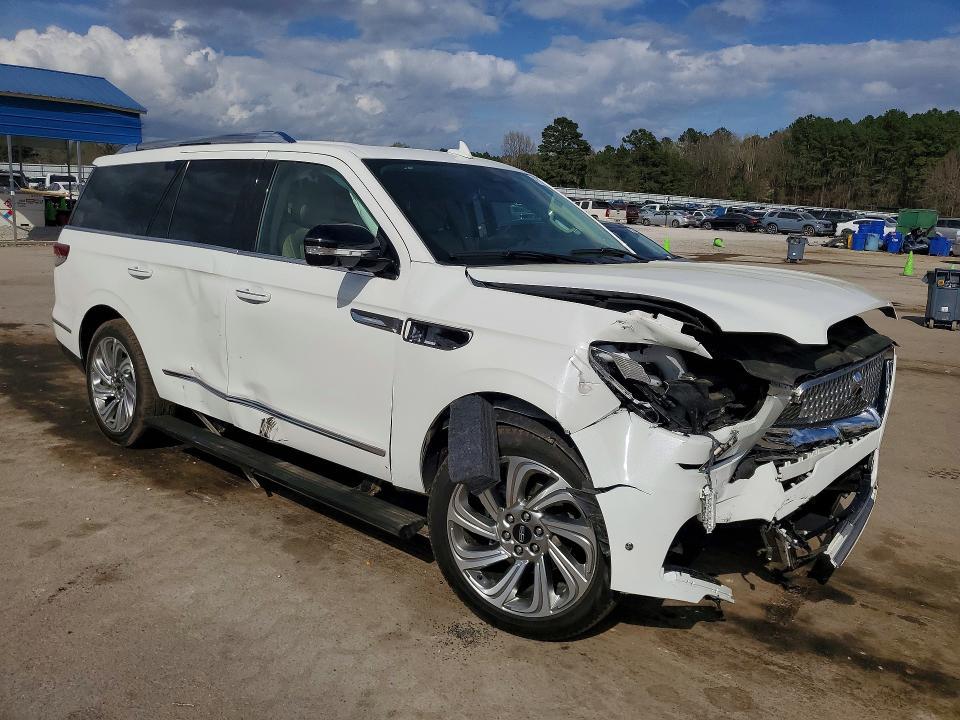 2024 Lincoln Navigator
