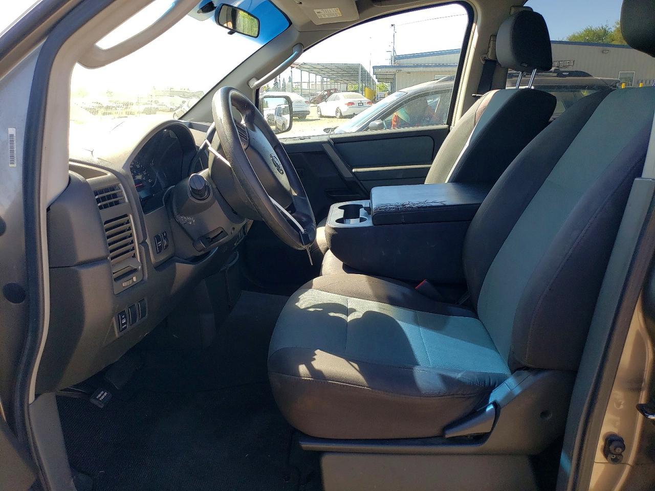 2006 Nissan Titan XE