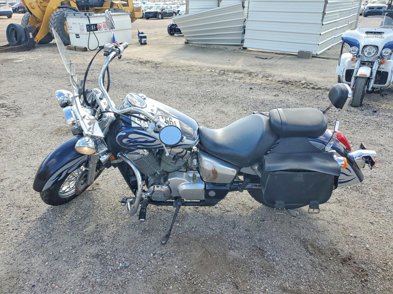 2004 Honda VT750 CA