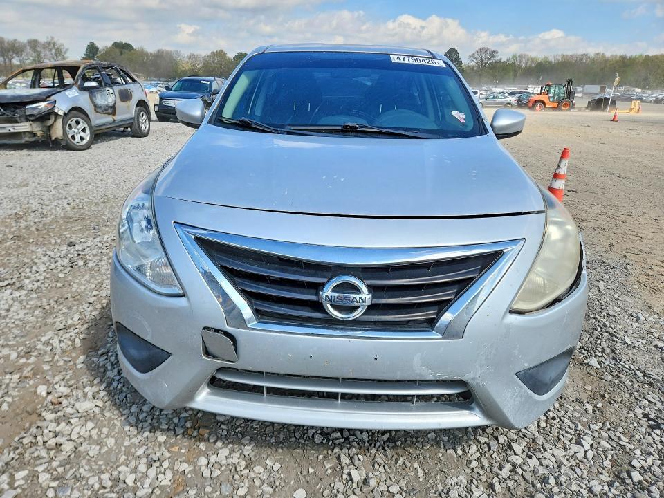 2015 Nissan Versa 1.6 sv
