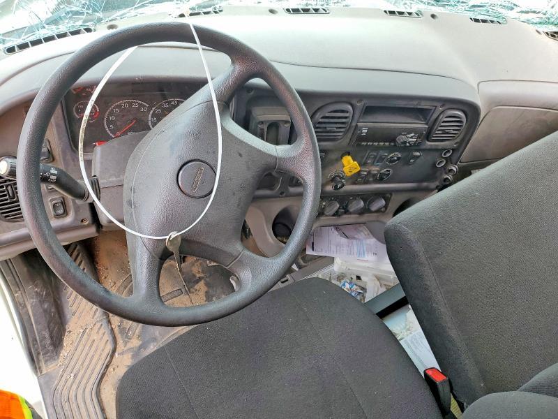 2019 Freigliner 2019 Freightliner Business Class M2 BOX Truck