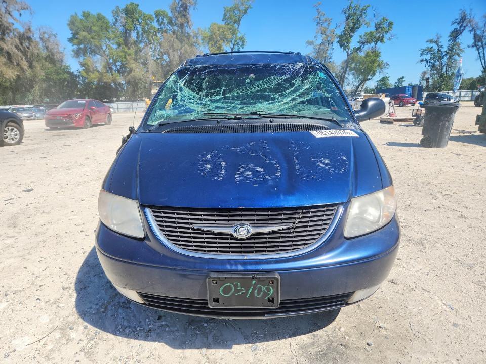 2002 Chrysler Town & Country Limited