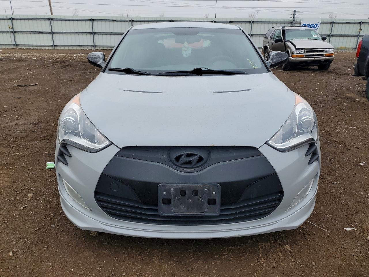 2013 Hyundai Veloster re mix