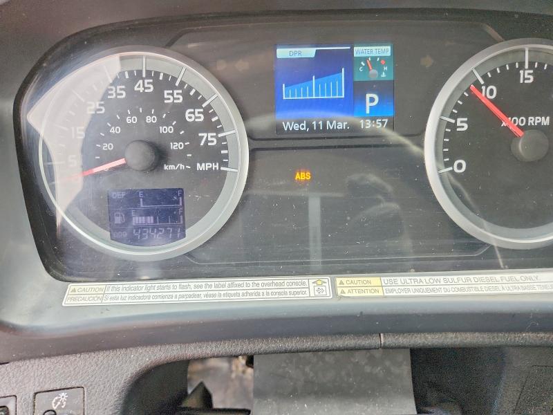 2014 Hino 258/268 BOX Truck