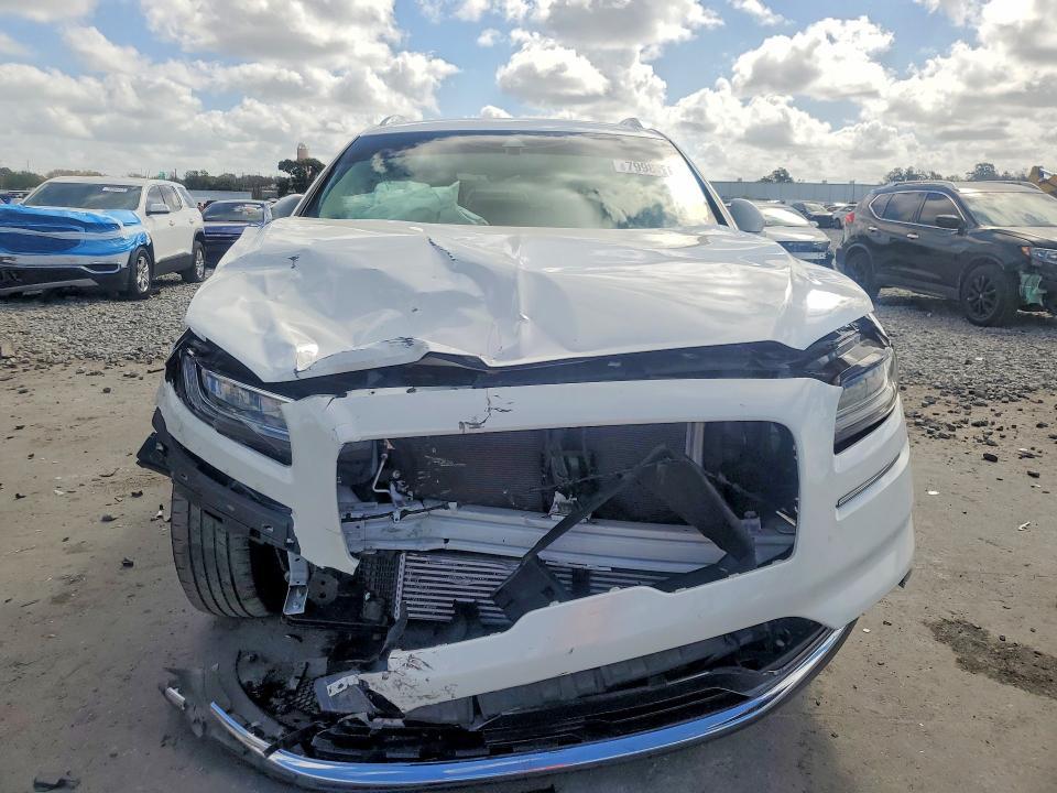 2021 Lincoln Townhouse Nautilus