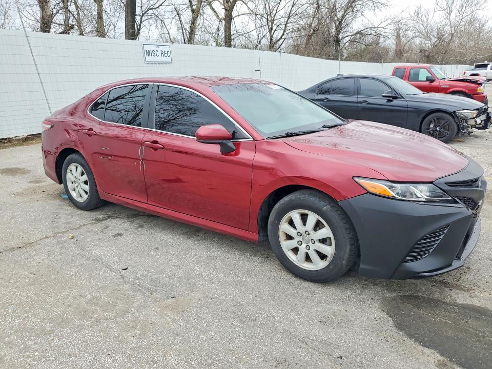 2018 Toyota Camry le