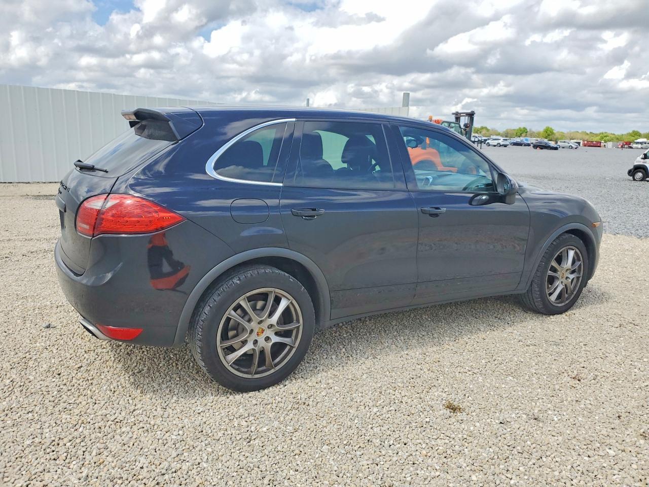 2011 Porsche Cayenne