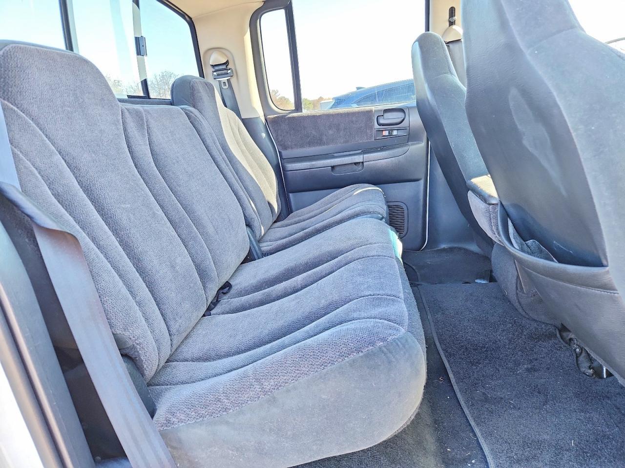 2001 Dodge Dakota Quattro