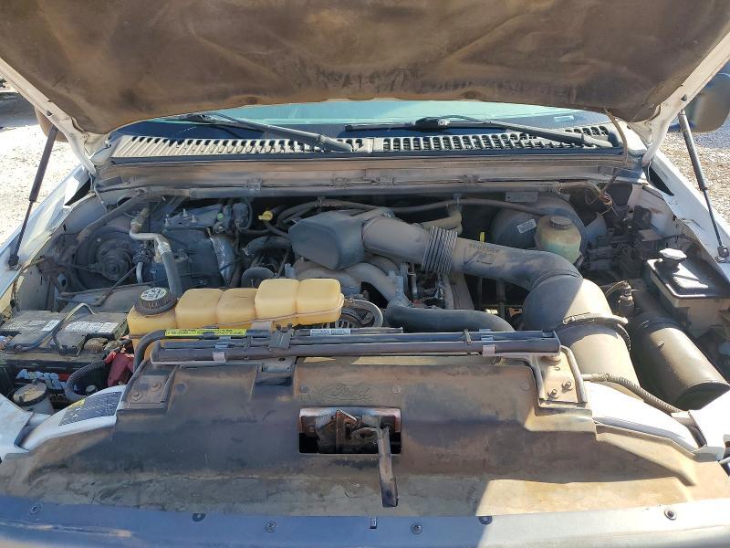 2002 Ford F350 Super Duty Flatbed Truck