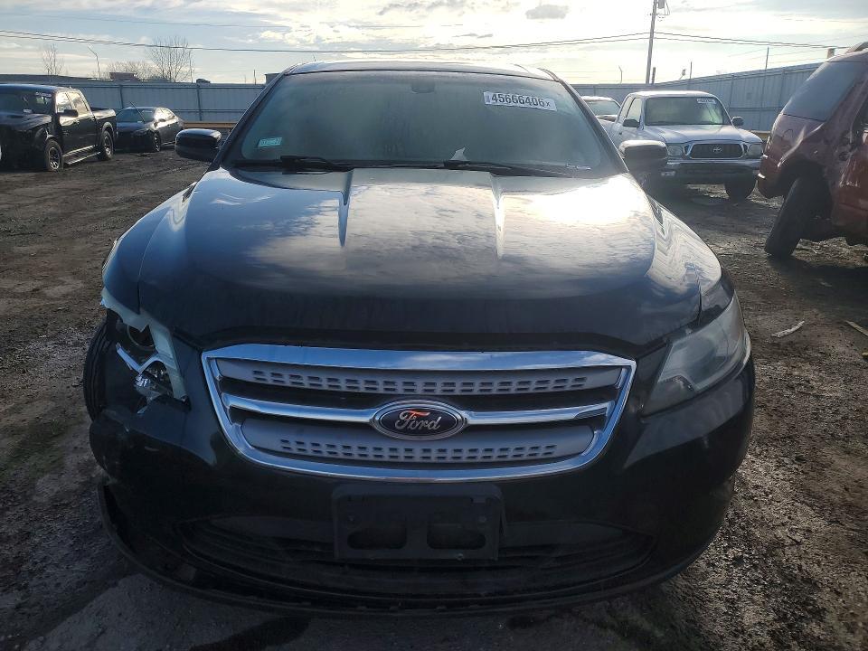 2010 Ford Taurus sel